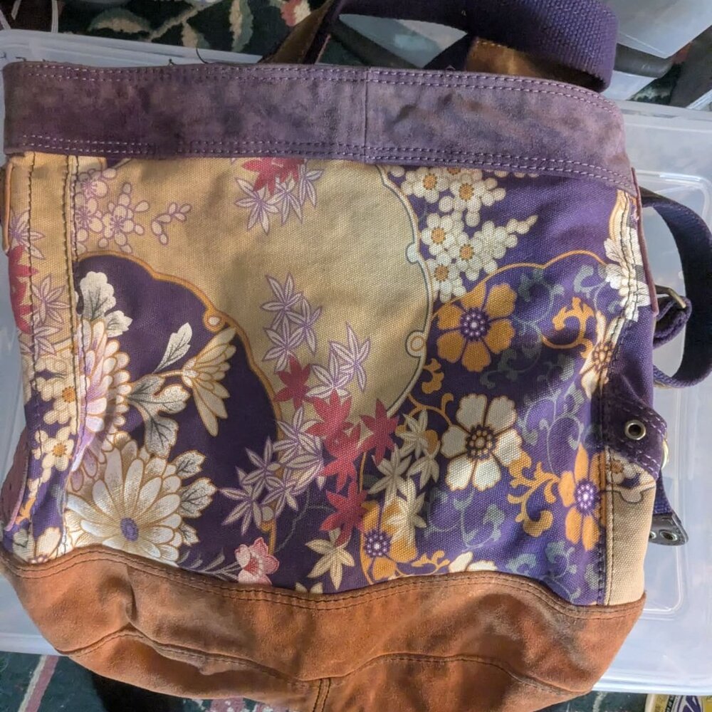 Lucky Brand hobo shoulder bag Suede Canvas Brass hardware shoulder strap zipper
